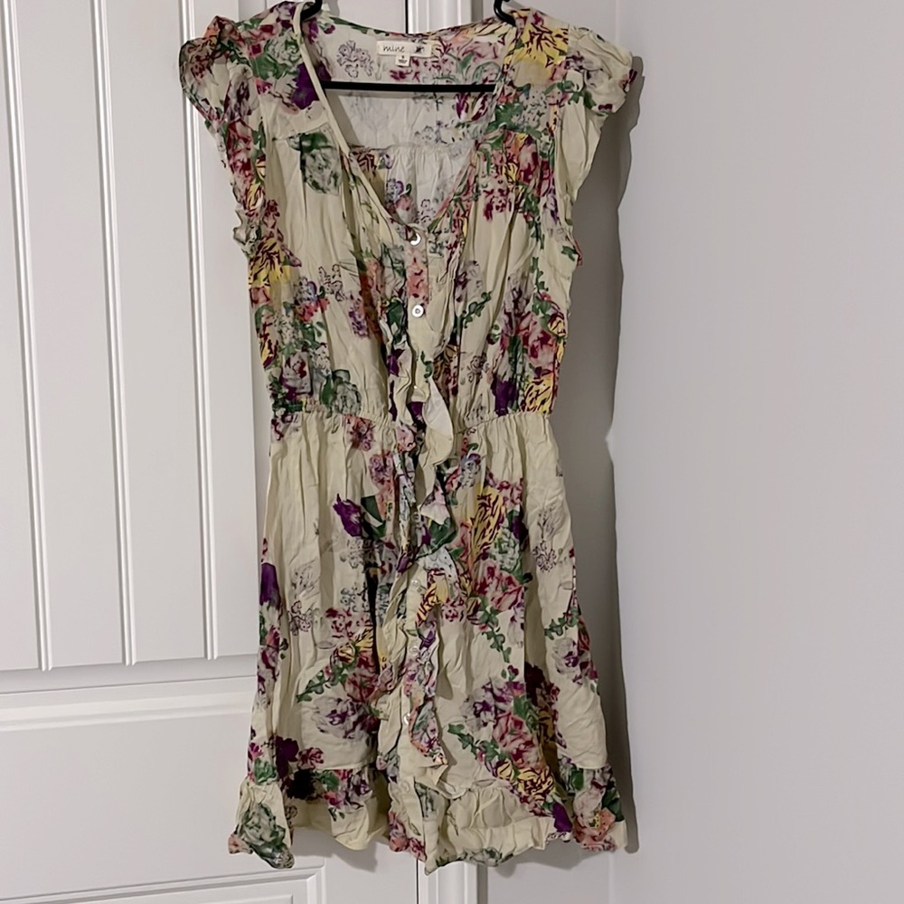 Elegant Floral Knee-Length Dress